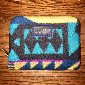 Pendleton Wool Wallet (FREE keychain w/ purchase)